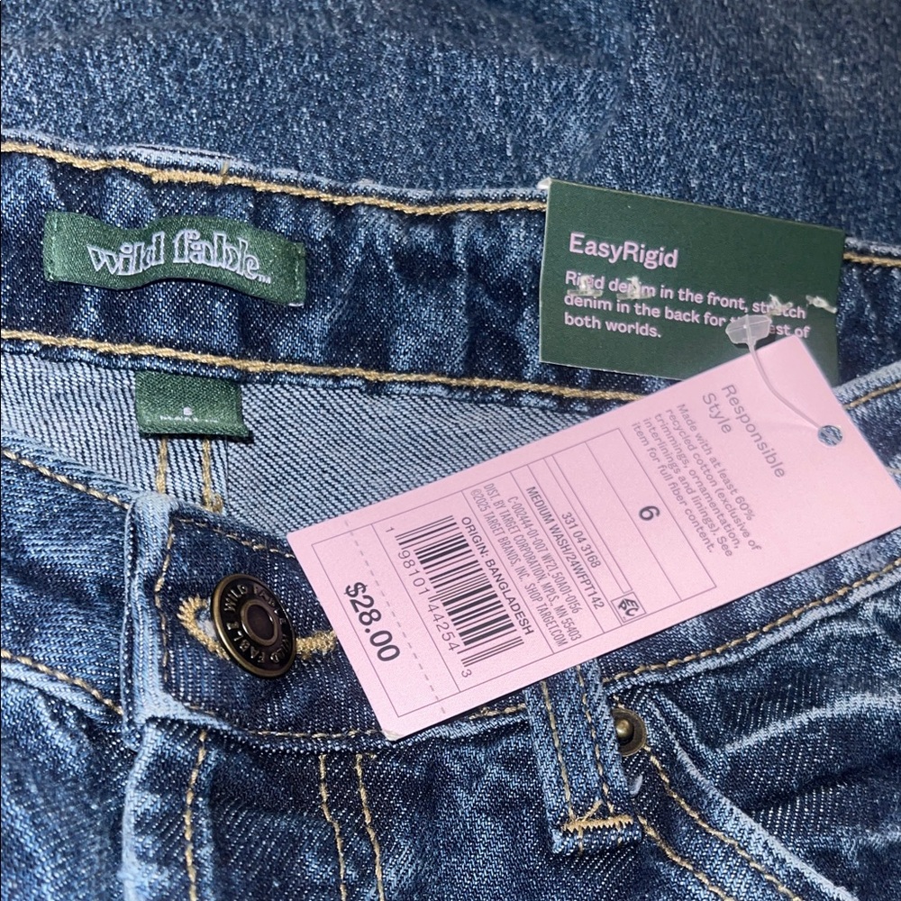 Wild Fable Women’s Low-Rise BootCut Jeans - Picture 2 of 3